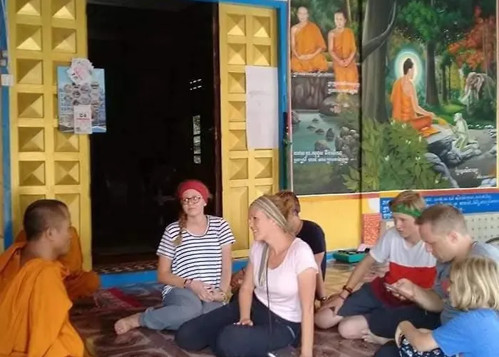 Phonluer Angkor Siemreap - Local Vibe * シェムリアップ